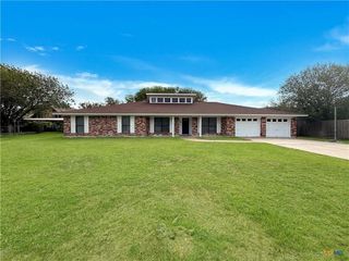 420 El Camino Real Street, Port Lavaca, TX 77979