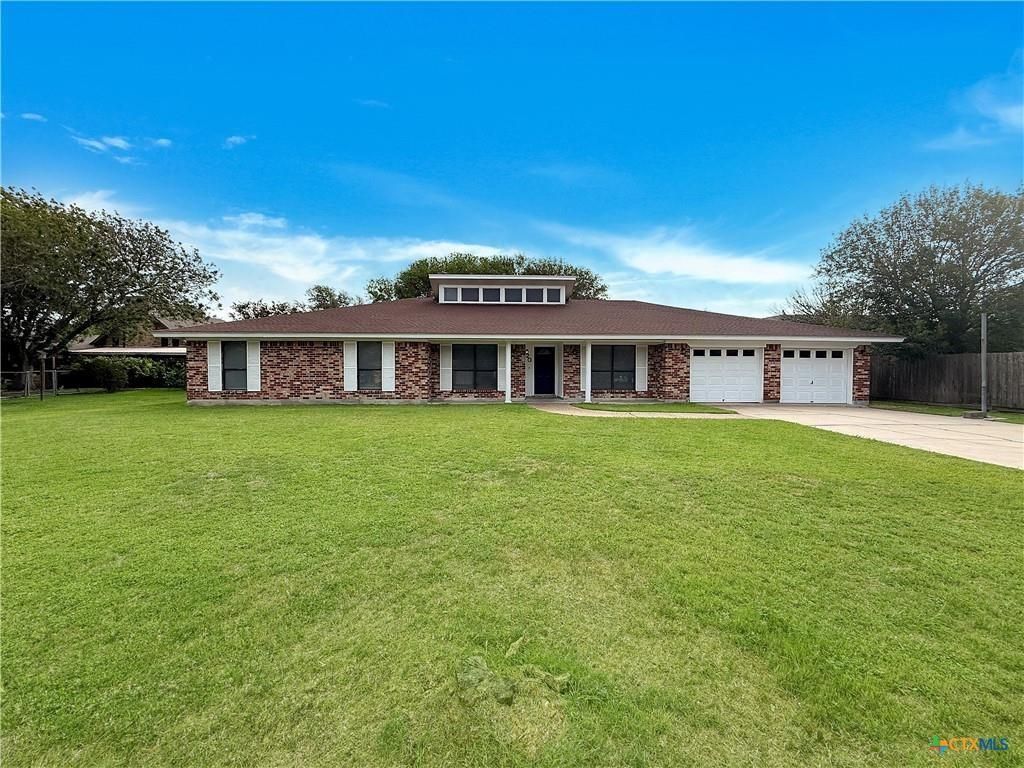 420 El Camino Real Street, Port Lavaca, TX 77979