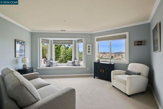 87 Claremont Ave, Orinda, CA 94563