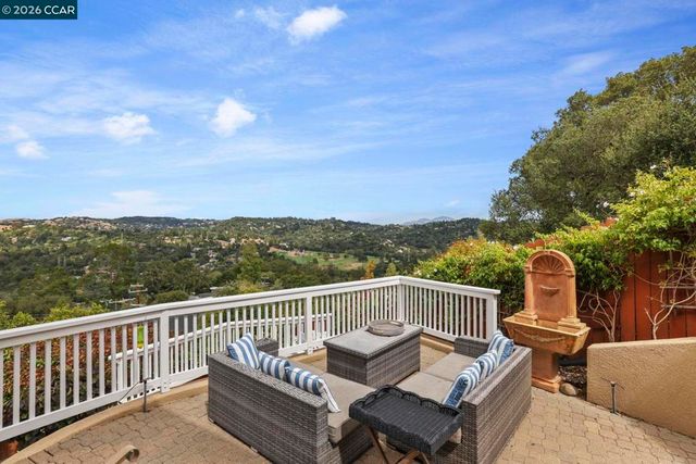 87 Claremont Ave, Orinda, CA 94563