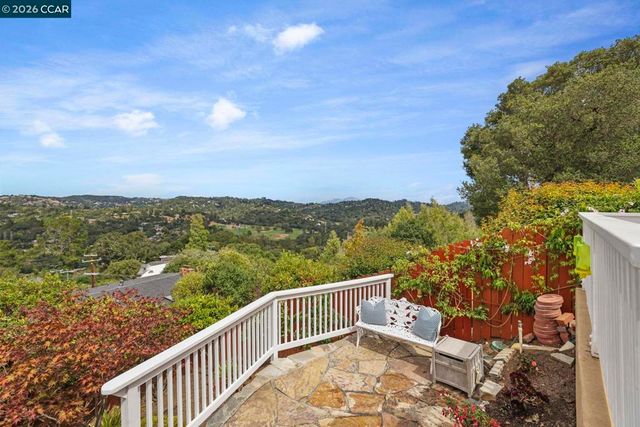87 Claremont Ave, Orinda, CA 94563