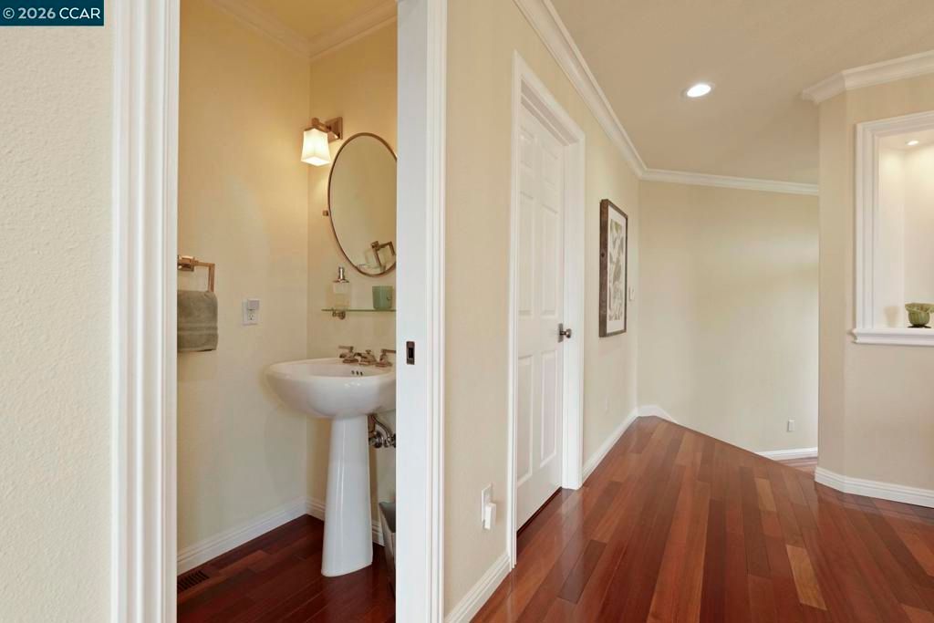 Image 17 of property listing at 87 Claremont Ave, Orinda, CA 94563