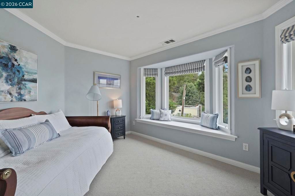 Image 37 of property listing at 87 Claremont Ave, Orinda, CA 94563