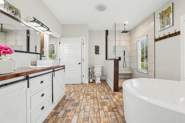 5727 Pauley Swamp Rd., Conway, SC 29527