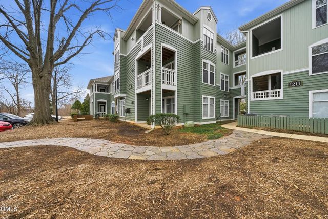 1201 Westview Lane 105, Raleigh, NC 27605