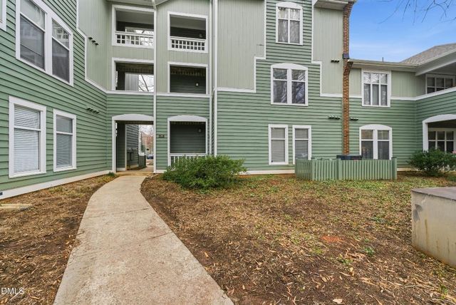 1201 Westview Lane 105, Raleigh, NC 27605