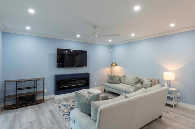 4501 Fairway Drive N, Jupiter, FL 33477