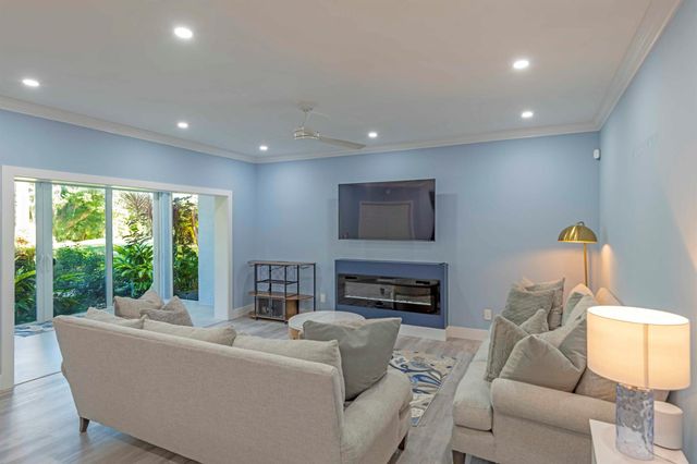 4501 Fairway Drive N, Jupiter, FL 33477