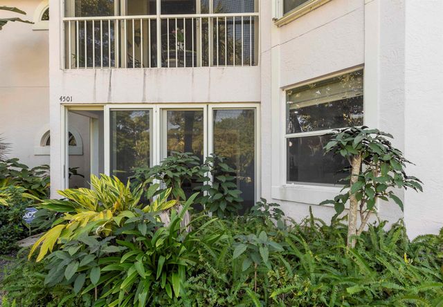 4501 Fairway Drive N, Jupiter, FL 33477