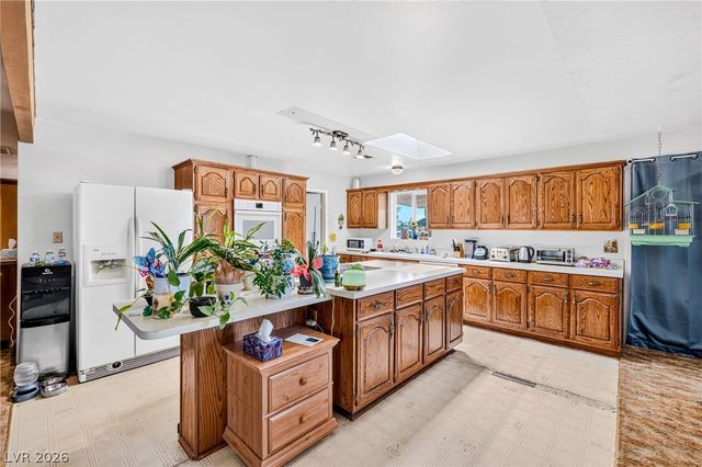 570 Buol Road, Pahrump, NV 89048