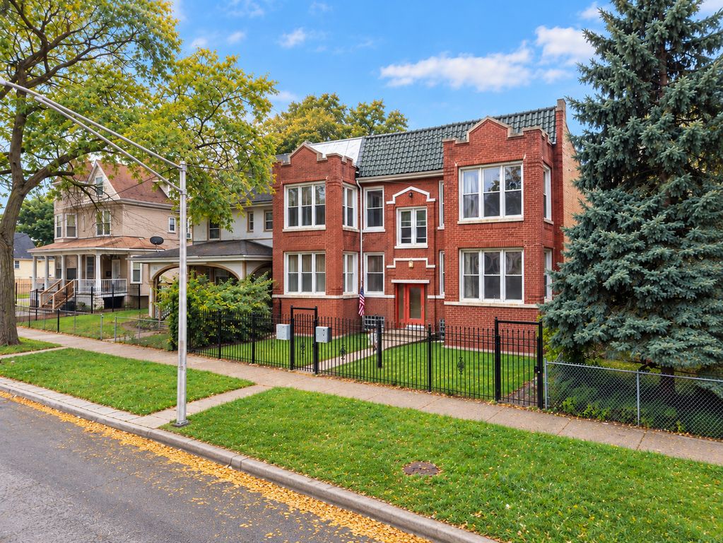 318 N Lorel Avenue, Chicago, IL 60644 — photo 2