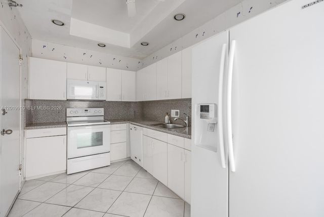10185 Collins Ave PH08, Bal Harbour, FL 33154