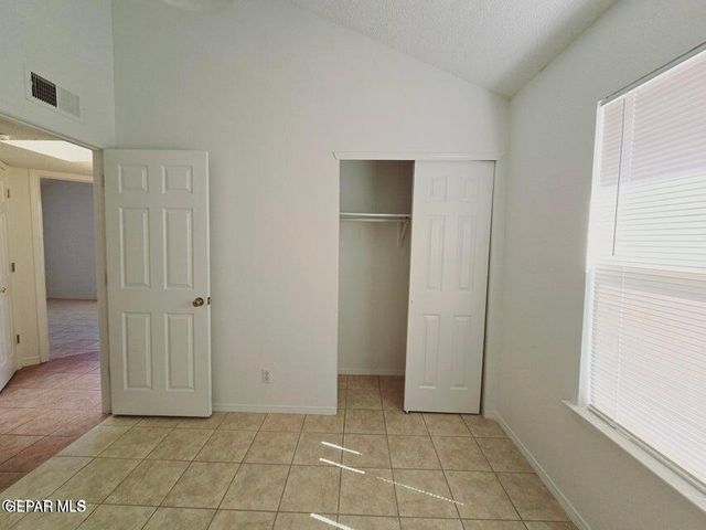 7219 OVAL ROCK Drive, El Paso, TX 79912