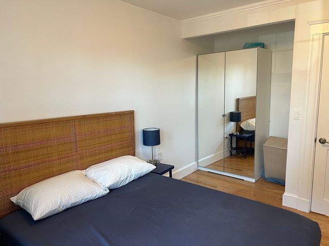 52 Ralph 52, Watertown, MA 02472