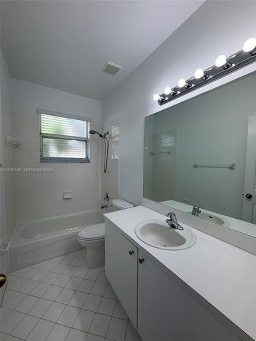 1720 NE 33rd Avenue 1025, Homestead, FL 33033
