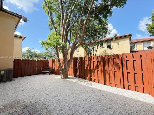 1720 NE 33rd Avenue 1025, Homestead, FL 33033