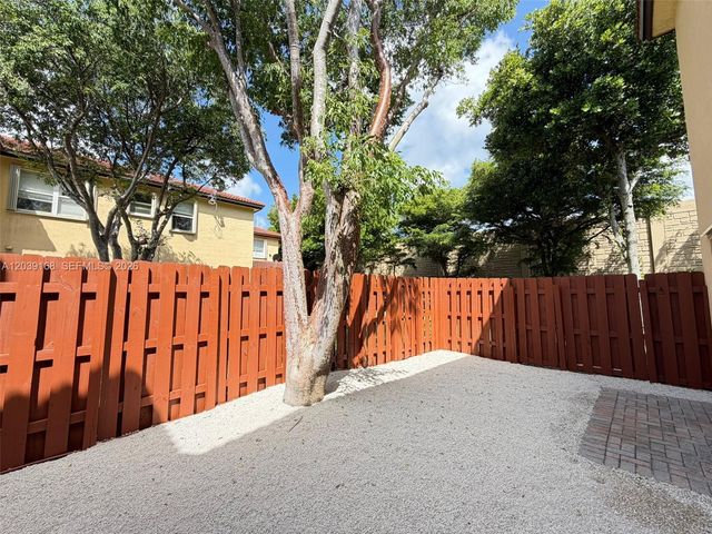 1720 NE 33rd Avenue 1025, Homestead, FL 33033