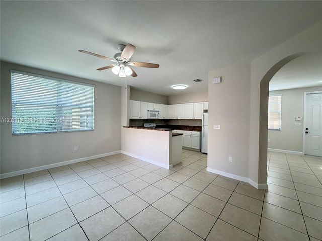 1720 NE 33rd Avenue 1025, Homestead, FL 33033