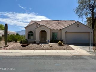 11872 N Labyrinth Drive, Tucson, AZ 85737