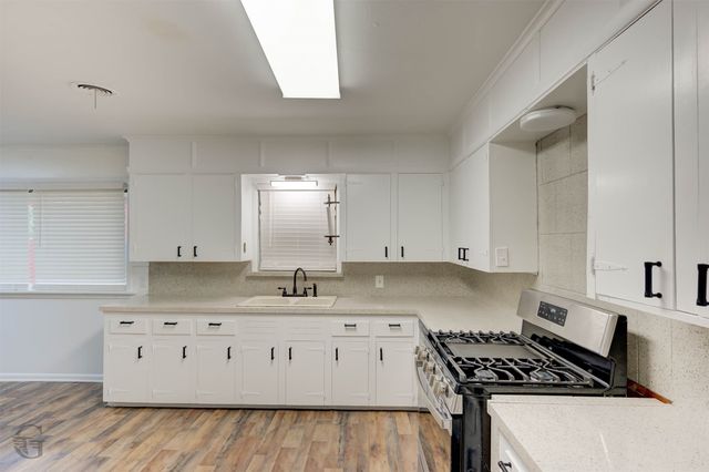 743 Lincoln Drive, Shreveport, LA 71107