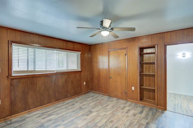 743 Lincoln Drive, Shreveport, LA 71107