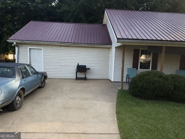 107 Bonnies Way, Jackson, GA 30233