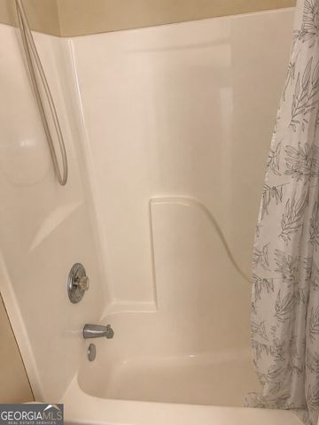 107 Bonnies Way, Jackson, GA 30233