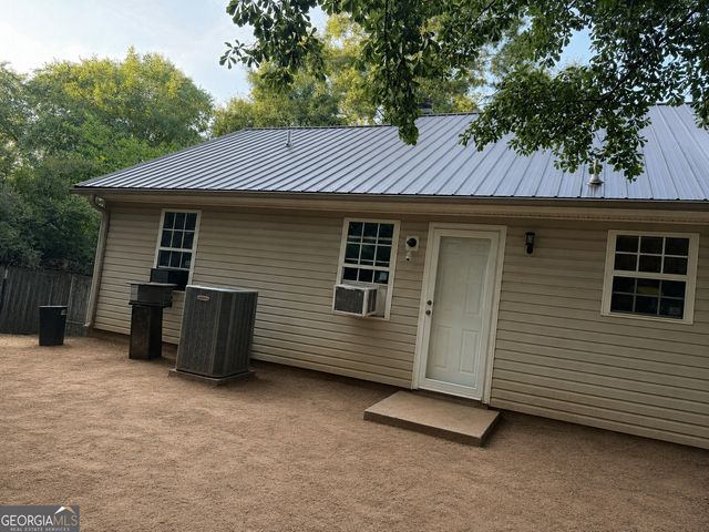 107 Bonnies Way, Jackson, GA 30233