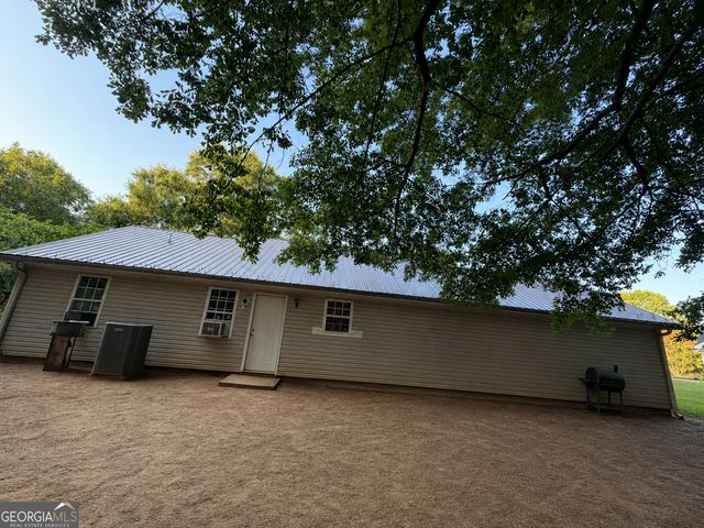 107 Bonnies Way, Jackson, GA 30233