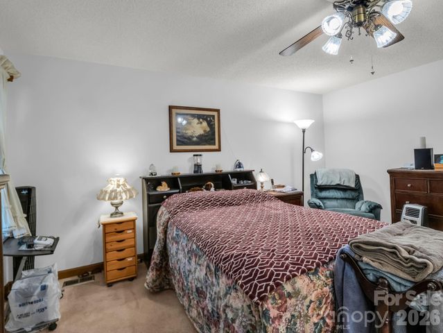 80 Fox Briar Drive, Columbus, NC 28722
