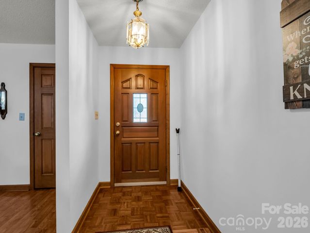 80 Fox Briar Drive, Columbus, NC 28722