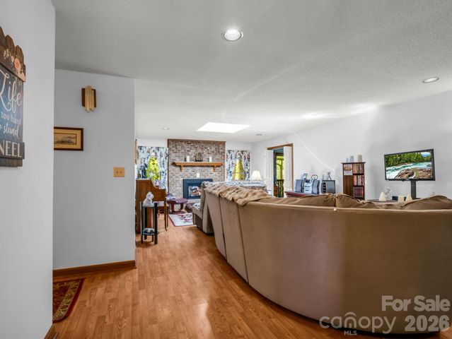 80 Fox Briar Drive, Columbus, NC 28722