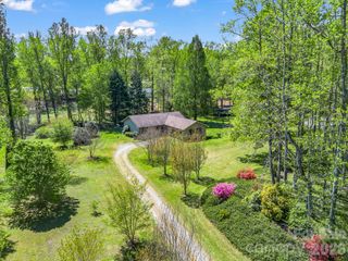 80 Fox Briar Drive, Columbus, NC 28722