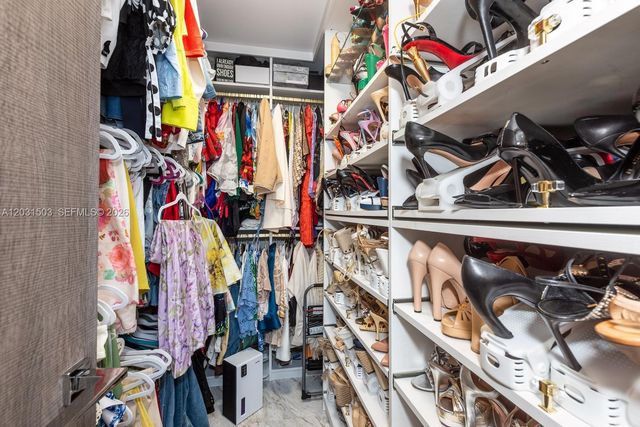5660 Collins Avenue 14C, Miami Beach, FL 33140