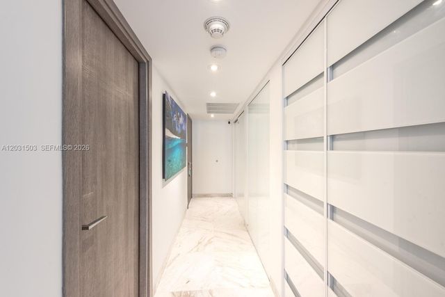 5660 Collins Avenue 14C, Miami Beach, FL 33140