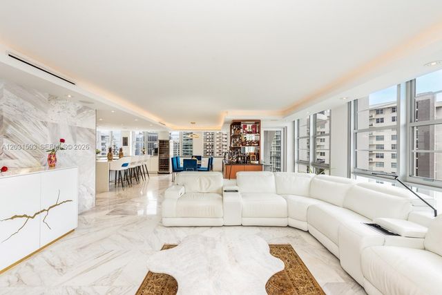 5660 Collins Avenue 14C, Miami Beach, FL 33140