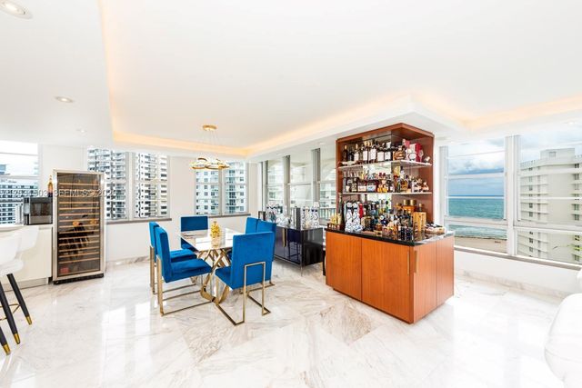 5660 Collins Avenue 14C, Miami Beach, FL 33140