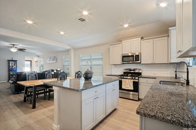 13425 Arroyo Seco, San Antonio, TX 78223