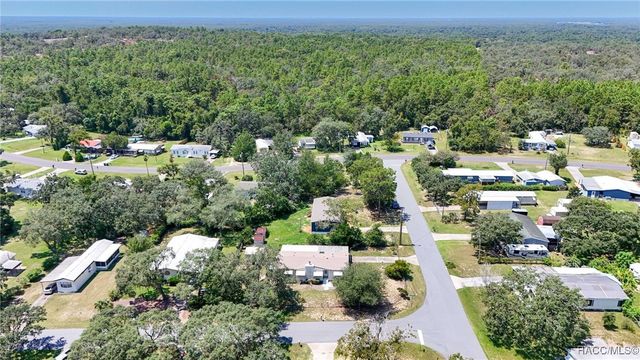 270 S Honey Bear Way, Lecanto, FL 34461
