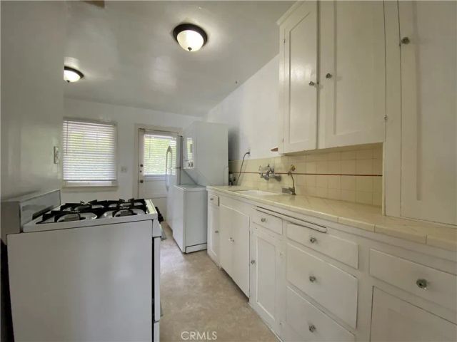 1714 Gillette Crescent B, South Pasadena, CA 91030