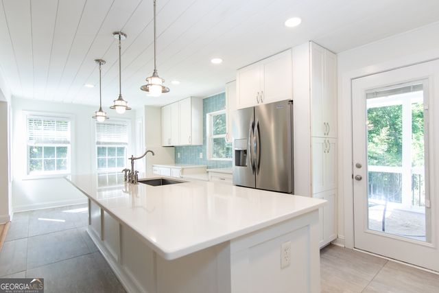 533 Arnold Mill Road, Woodstock, GA 30188