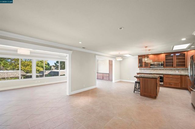 2312 Ptarmigan 1, Walnut Creek, CA 94595