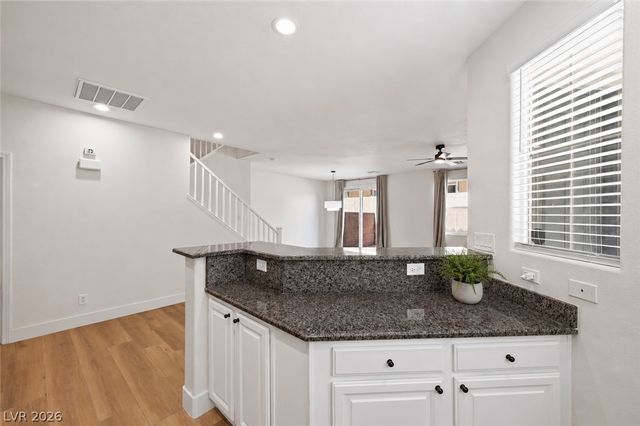 6255 West Arby Avenue 326, Las Vegas, NV 89118