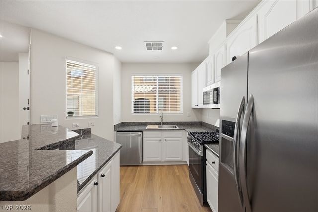 6255 West Arby Avenue 326, Las Vegas, NV 89118