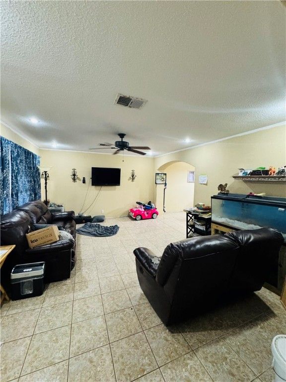 4010 Markins Dr, Corpus Christi, TX 78411 — photo 2