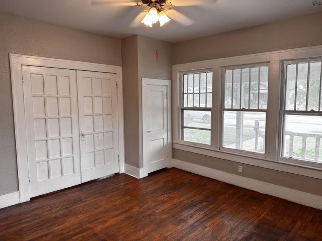 1705 PEARL AVENUE, Wichita Falls, TX 76301