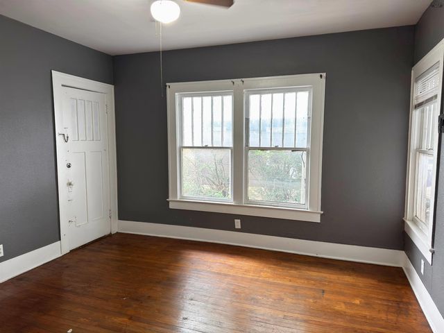 1705 PEARL AVENUE, Wichita Falls, TX 76301