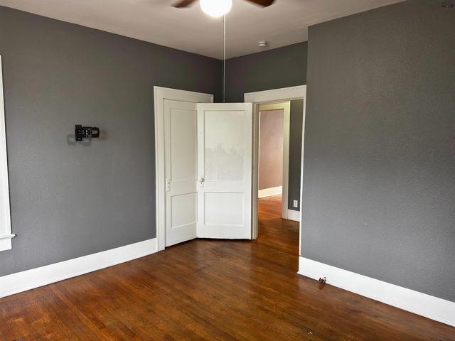 1705 PEARL AVENUE, Wichita Falls, TX 76301