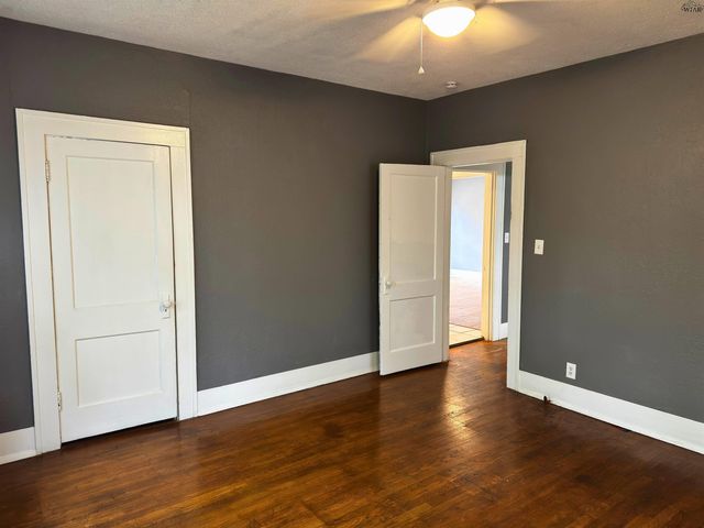 1705 PEARL AVENUE, Wichita Falls, TX 76301