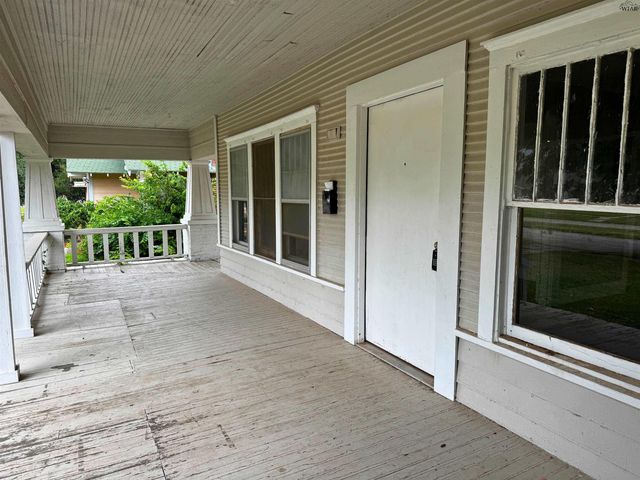 1705 PEARL AVENUE, Wichita Falls, TX 76301